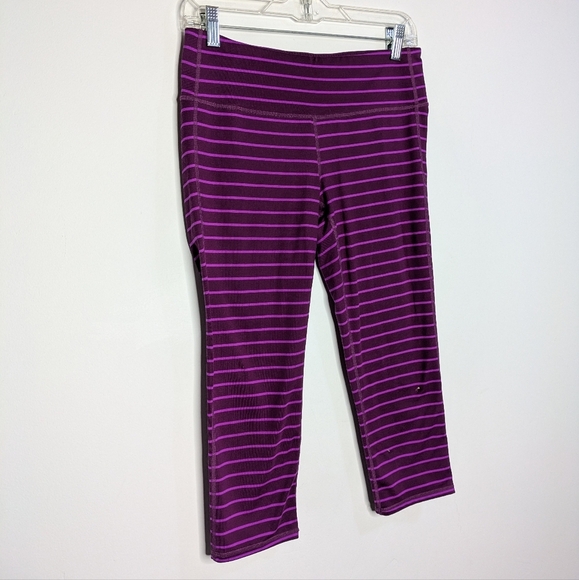 ✨3/$15 Athleta Purple Striped Crop Workout Exercise Athletic Legging M - Picture 4 of 10